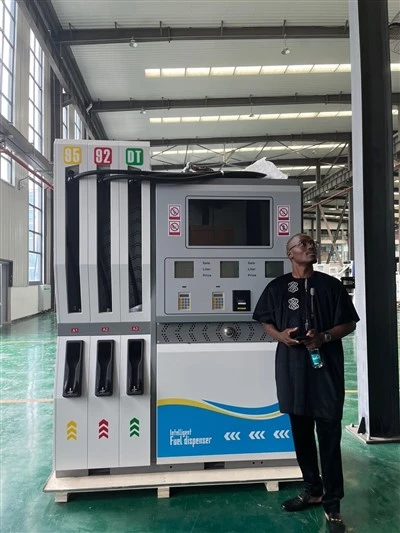 Top Fuel Dispenser Machine